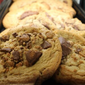 Reese’s Peanut Butter Chunk Large Cookie