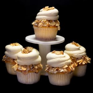 Toasted Almond Deluxe Cupcakes